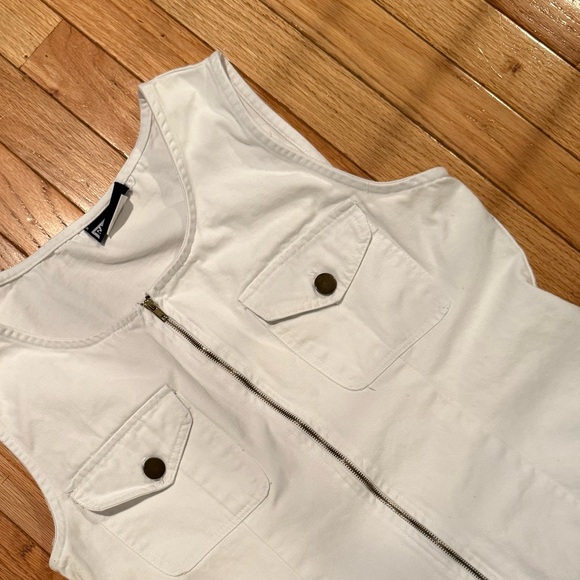 White Sleeveless Zip-Up Overall Denim Dress Size 12 - Picture 5 of 8